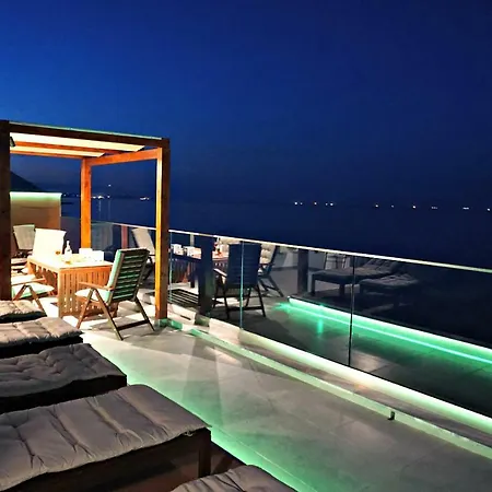 Galini Beach Studios And Penthouse Mesongí Esterno foto
