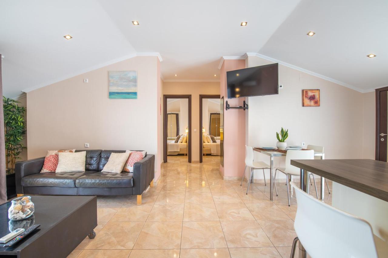 Galini And Penthouse Apartment