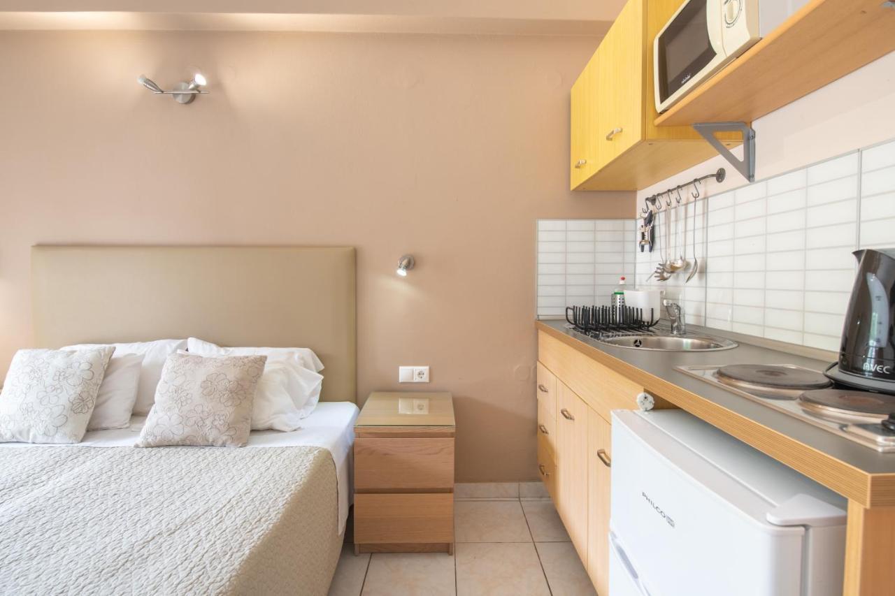 Galini And Penthouse * Mesongi