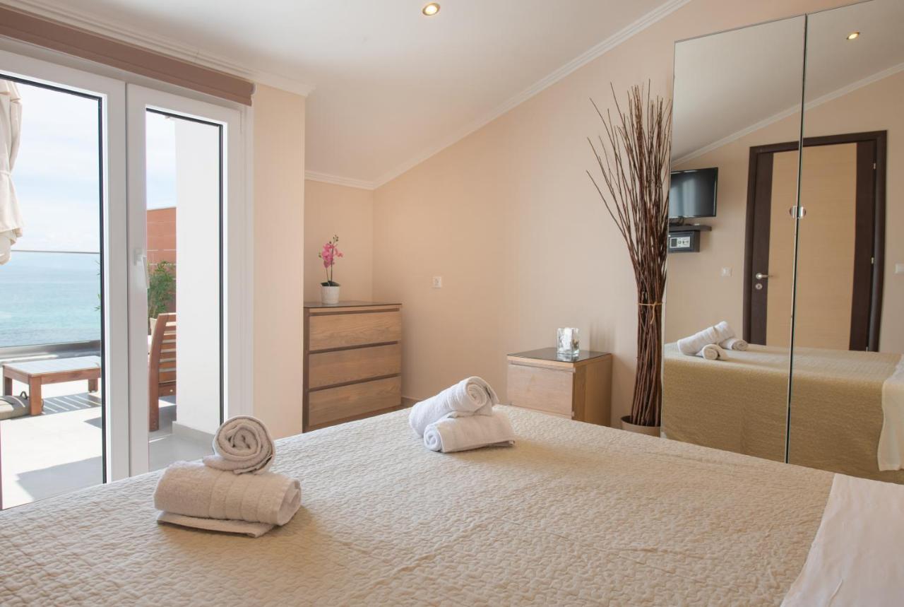 Apartment Galini And Penthouse Mesongi
